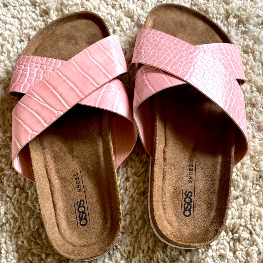 NWOT ASOS Faux Croc Pink Slip on Sandals
